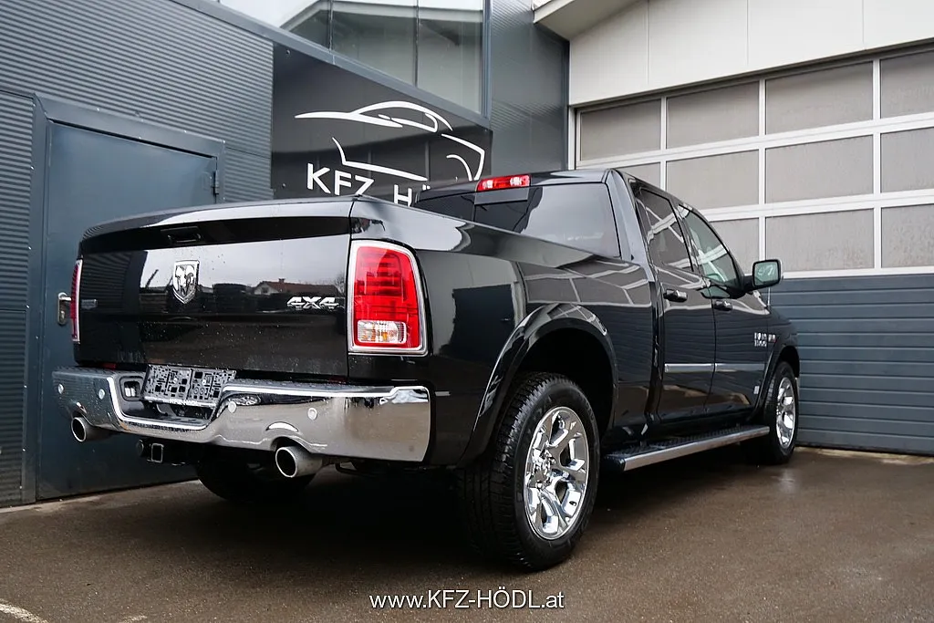 Dodge Ram 1500 Sport Crew Cab Image 2